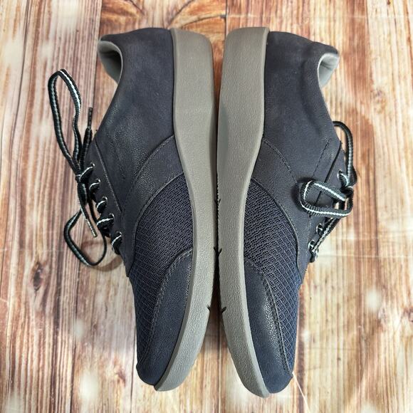 Clarks SILLIAN EMMA Womens Size 9.5 Blue Mesh Suede Sneakers Shoes Oxfords Flats - Picture 7 of 10